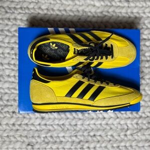 ADIDAS:  Men’s Yellow Samba-Style Sneaker with Black Stripes-LIKE NEW